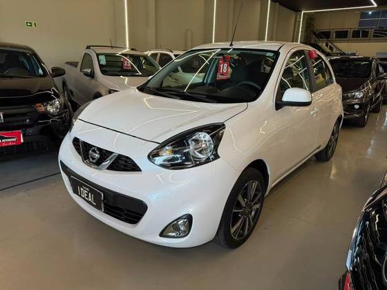 NISSAN MARCH 1.6 SL 16V FLEXSTART 4P XTRONIC NISSAN MARCH 1.6 SL 16V FLEXSTART 4P XTRONIC
